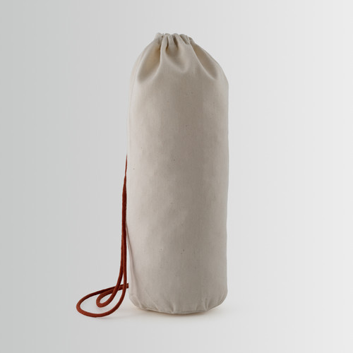 Bucket-shaped cotton bottle holder bag with drawstring closure and red cord